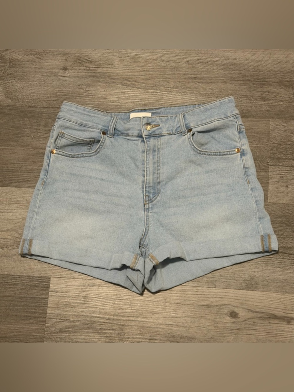 H&M Light Blue High-Rise Cuffed Denim Shorts